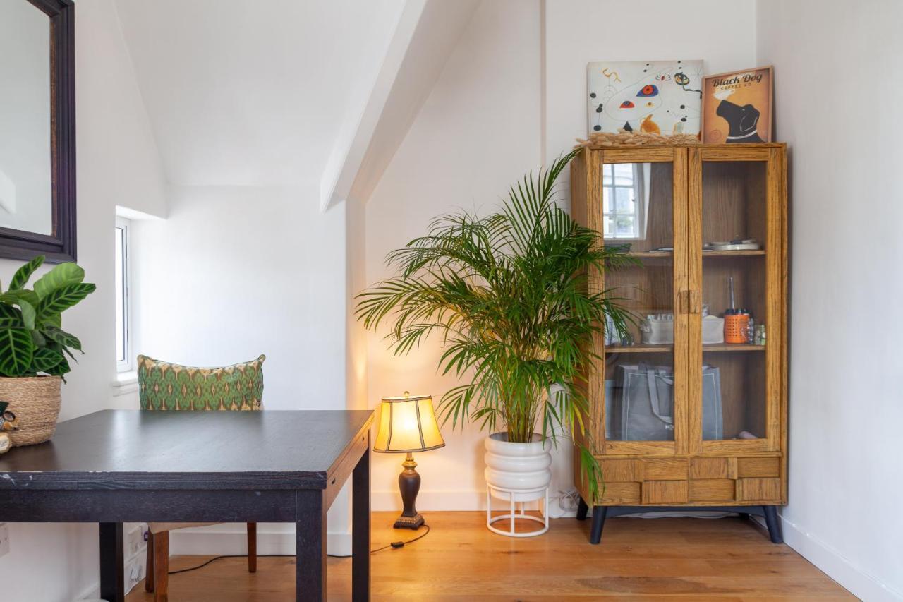 Fantastic Floor 1 Bedroom Loft Flat In Fitzrovia * Londra