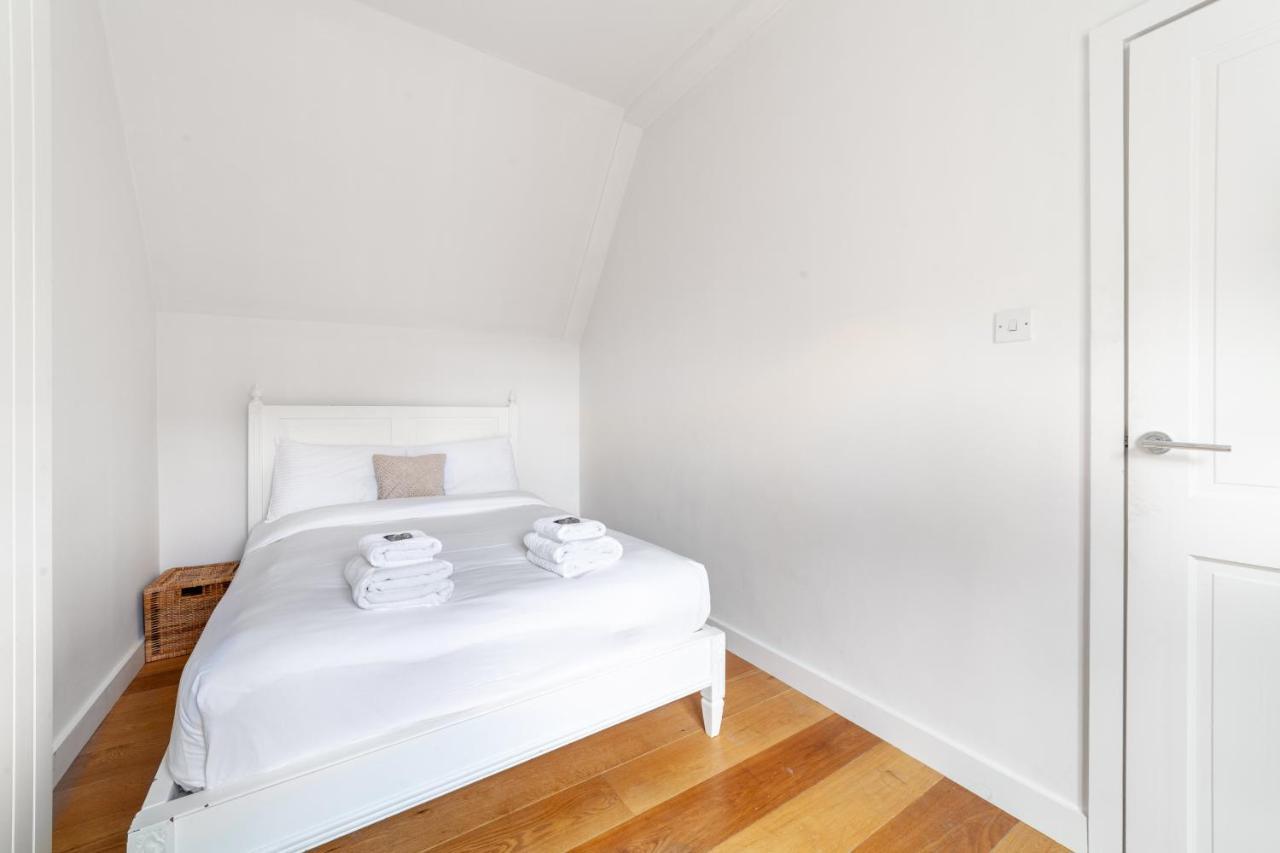 Fantastic Floor 1 Bedroom Loft Flat In Fitzrovia