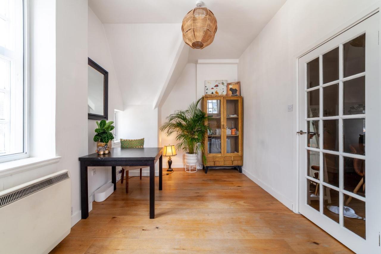 Fantastic Floor 1 Bedroom Loft Flat In Fitzrovia *