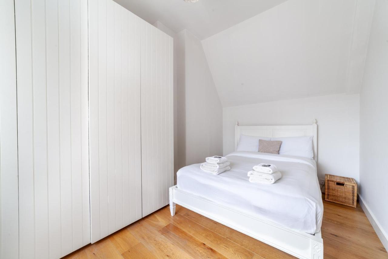 Fantastic Floor 1 Bedroom Loft Flat In Fitzrovia Londra